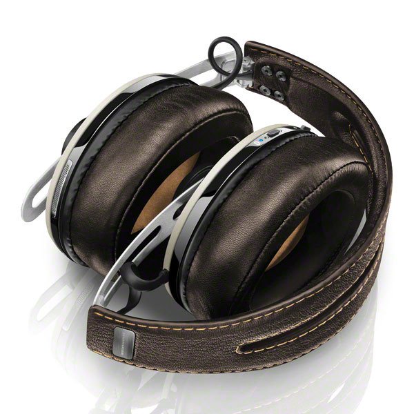 MOMENTUM OVER EAR WIRELESS IVORY