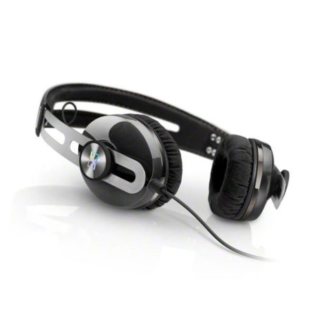 MOMENTUM ON EAR I BLACK